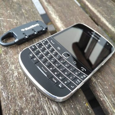 lackBerry 9900 Bold Touch