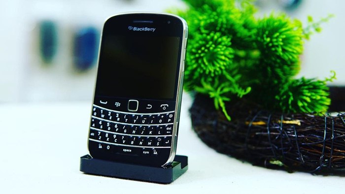 điện thoại BlackBerry Bold 9900
