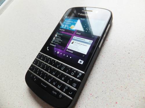 DT BlackBerry Q10