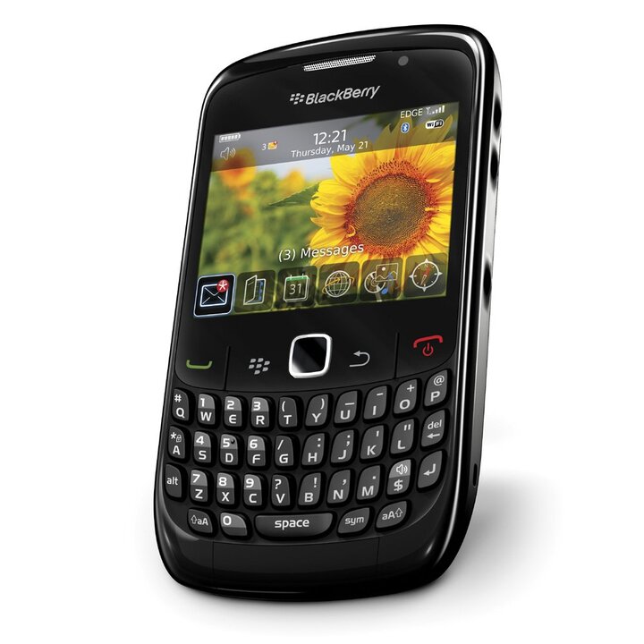 mua điện thoại BlackBerry Curve 8520